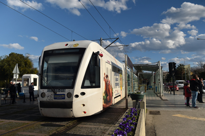 Modern 100% Low-floor Tram